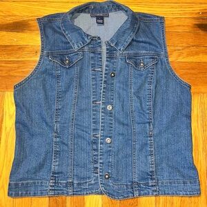 Charter Club Classic Blue Vest